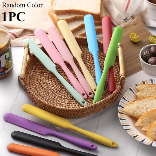 1 Piece Random Color Food Scraper, Non Stick Design, Heat-Resistant, Kitchen Utensil, Suitable for Home and Professional Baking