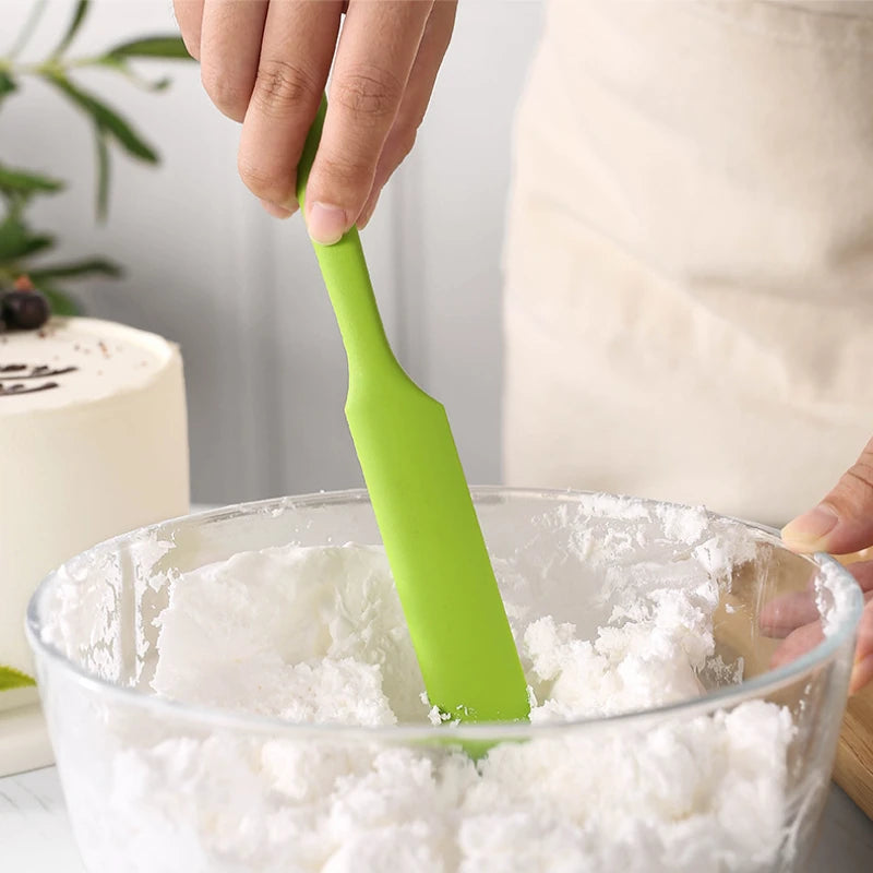 1 Piece Random Color Food Scraper, Non Stick Design, Heat-Resistant, Kitchen Utensil, Suitable for Home and Professional Baking